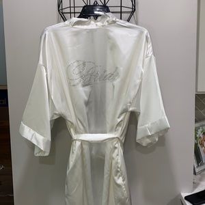 Bride satin robe 👘